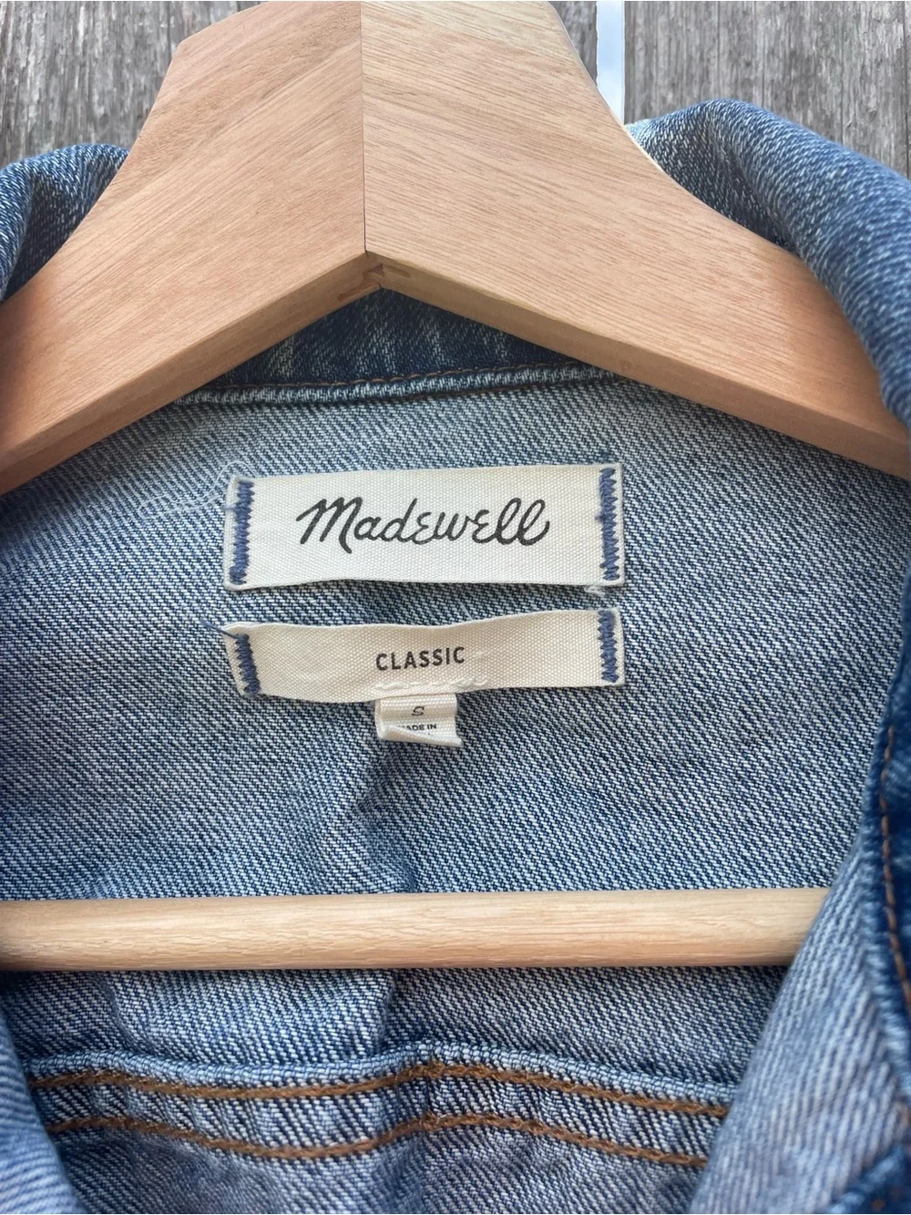 Madewell Classic Light Blue Denim Trucker Jacket - Picture 1 of 3